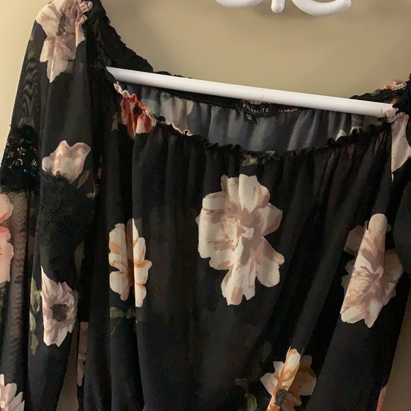 Dynamite sheer see through floral top - Picture 2 of 5